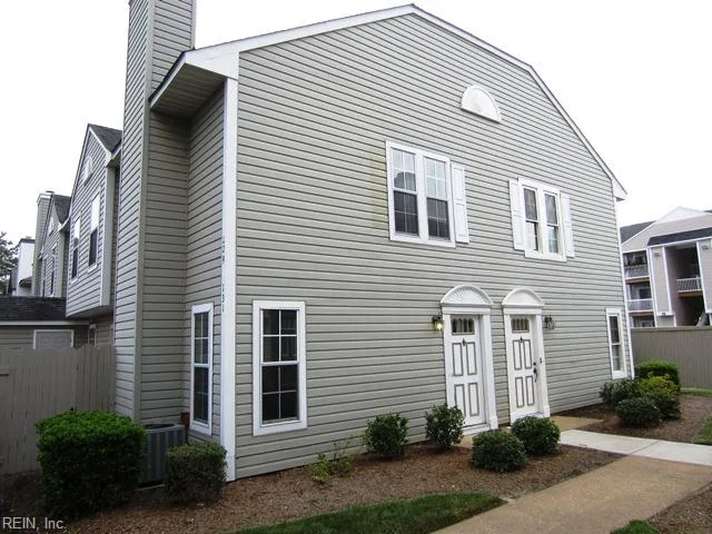 131 Castilian Dr, Virginia Beach — photo