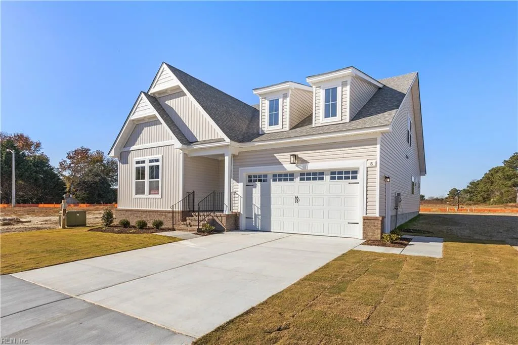5 Mulligan Ln, Suffolk — photo