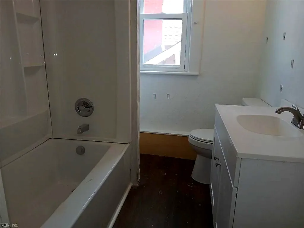 2817 Kimball Ter, Norfolk — photo
