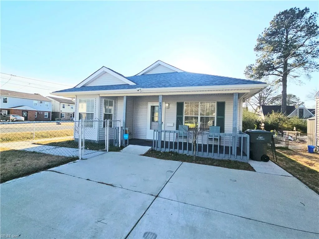 2301 Birch St, Norfolk — photo