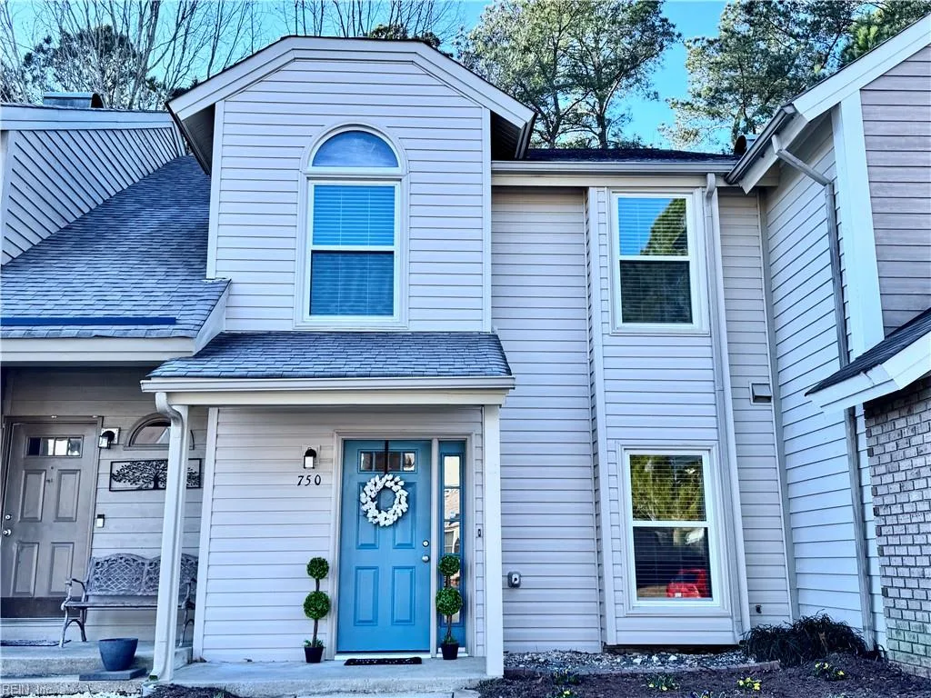 750 S Lake Cir, Chesapeake — photo