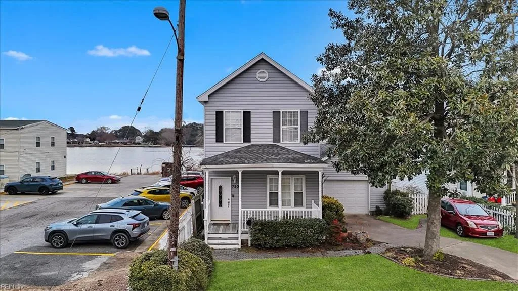 720 River ST, HAMPTON VA 23669