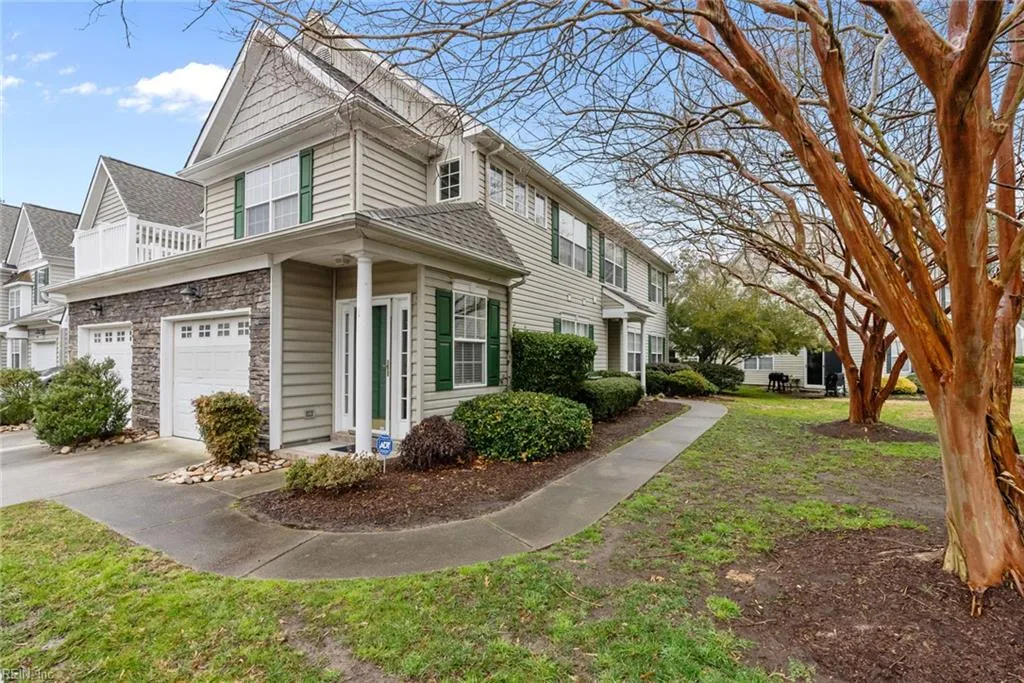 1705 Sawgrass Ln, Portsmouth — photo