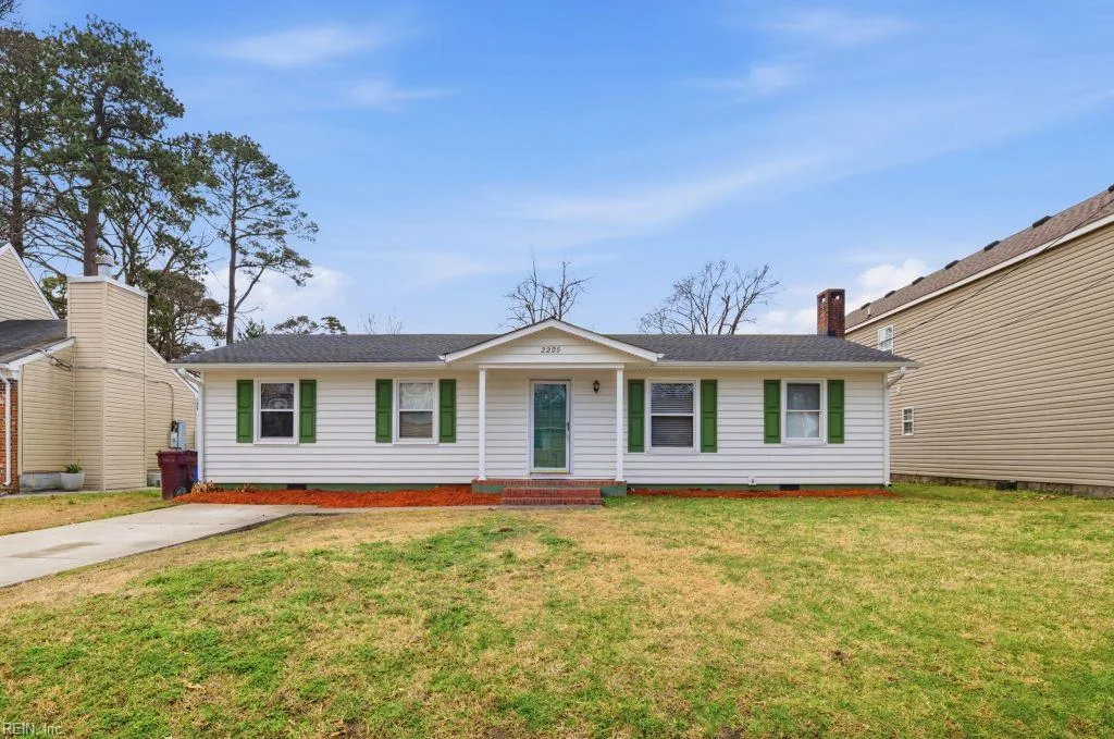 2209 Sparrow Rd, Chesapeake — photo