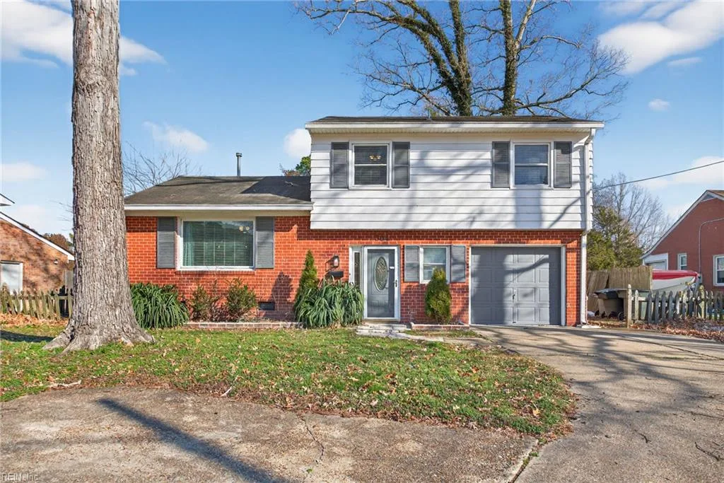 304 Woodland RD, HAMPTON VA 23669