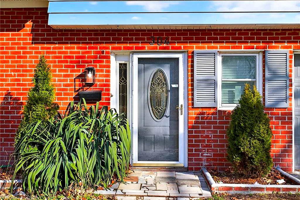 304 Woodland Rd, Hampton — photo