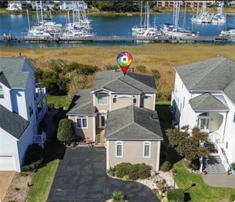 22 Channel LN, HAMPTON VA 23664