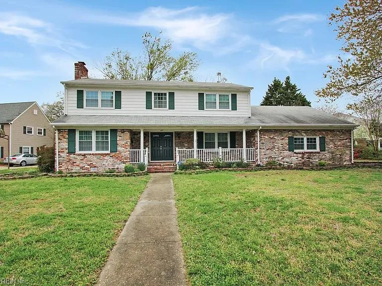 427 Elizabeth Lake Dr, Hampton — photo