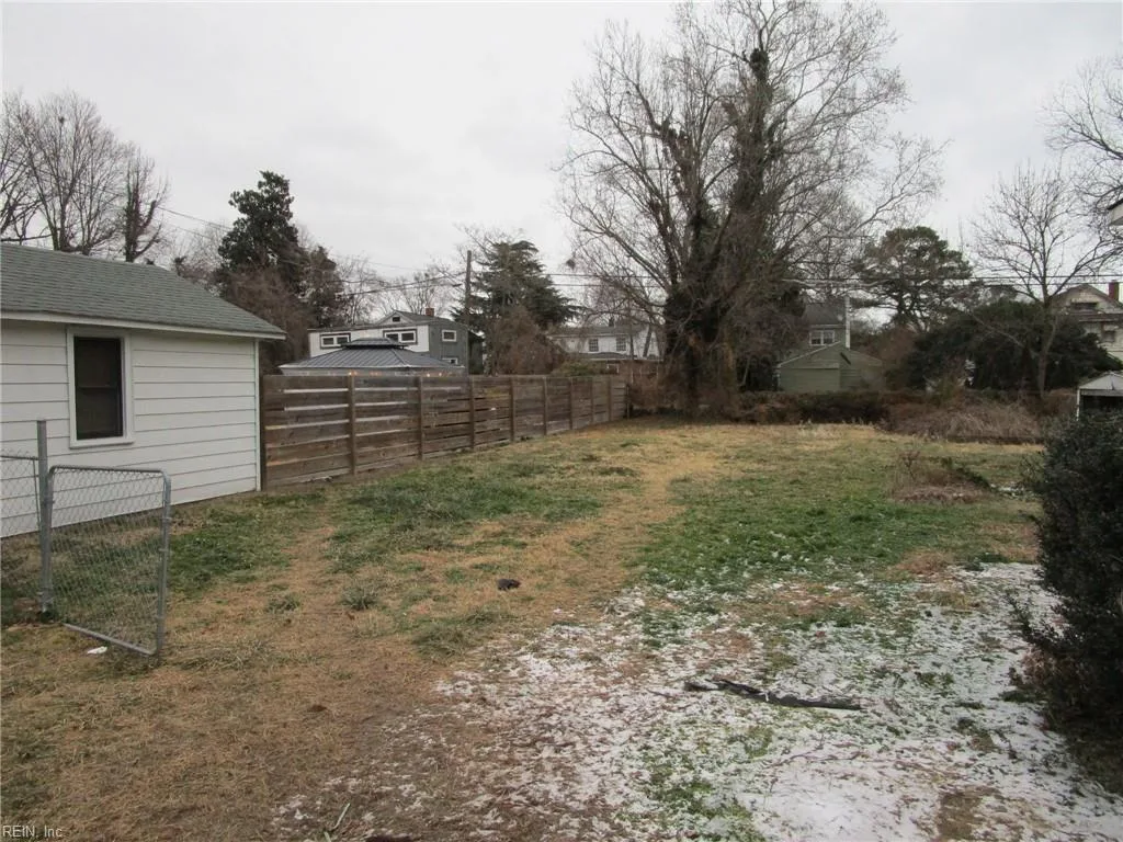 138 Hampton Roads Ave, Hampton — photo