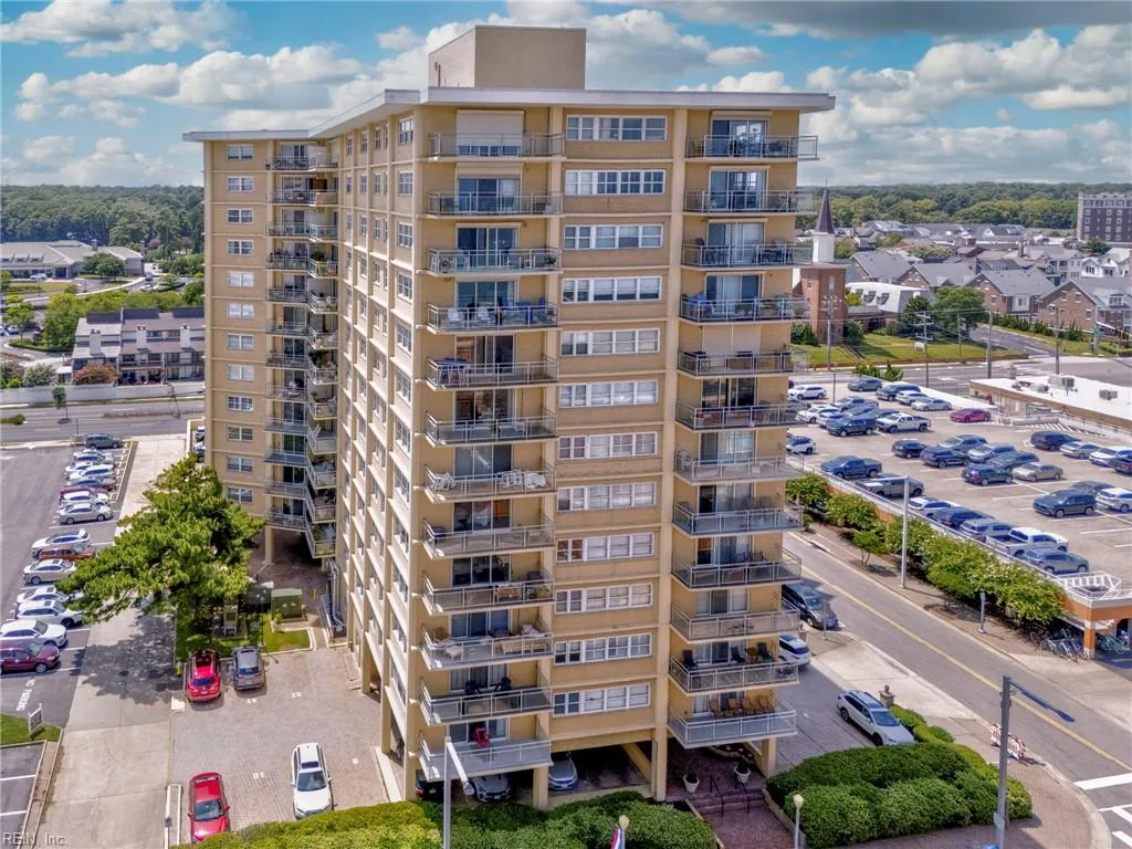 3810 Atlantic AVE #404, VIRGINIABEACH VA 23451