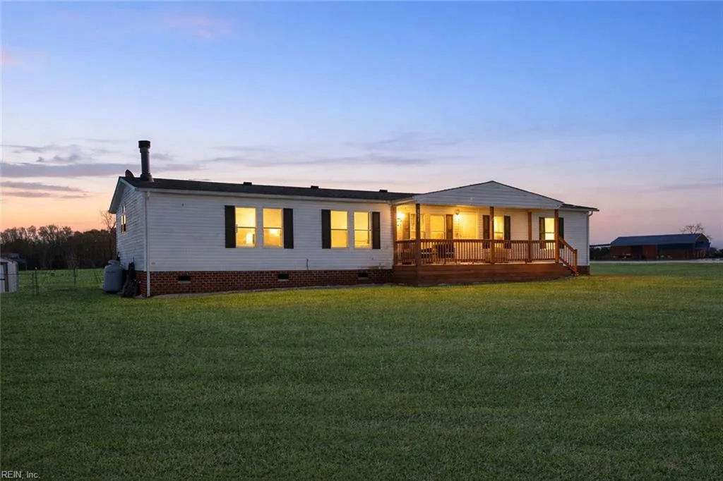 1691 Freeman Mill Rd, Suffolk — photo