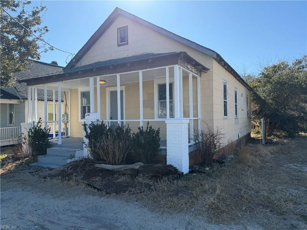 2137 E Ocean View Ave #A, Norfolk — photo
