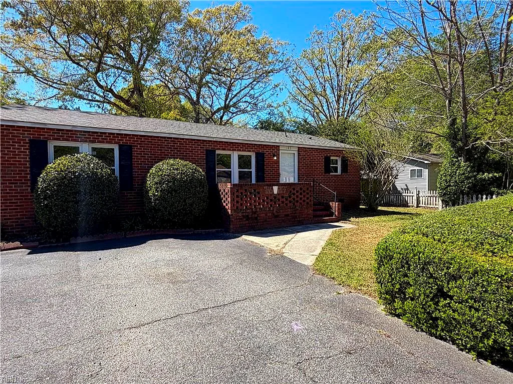 103 Briar Ln, Williamsburg — photo