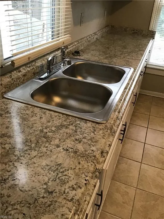 1037 Jackson Ave, Chesapeake — photo