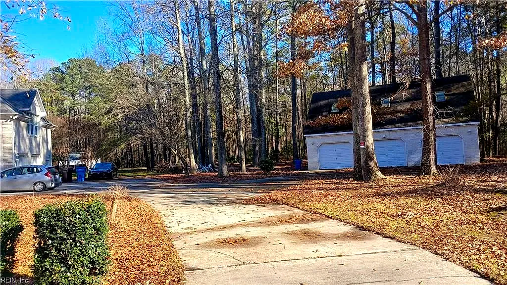 2325 Woodhurst Ln, Chesapeake — photo