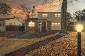 19 Haley DR, HAMPTON VA 23661