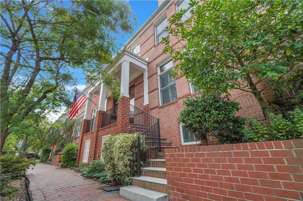 257 W Freemason ST, NORFOLK VA 23510