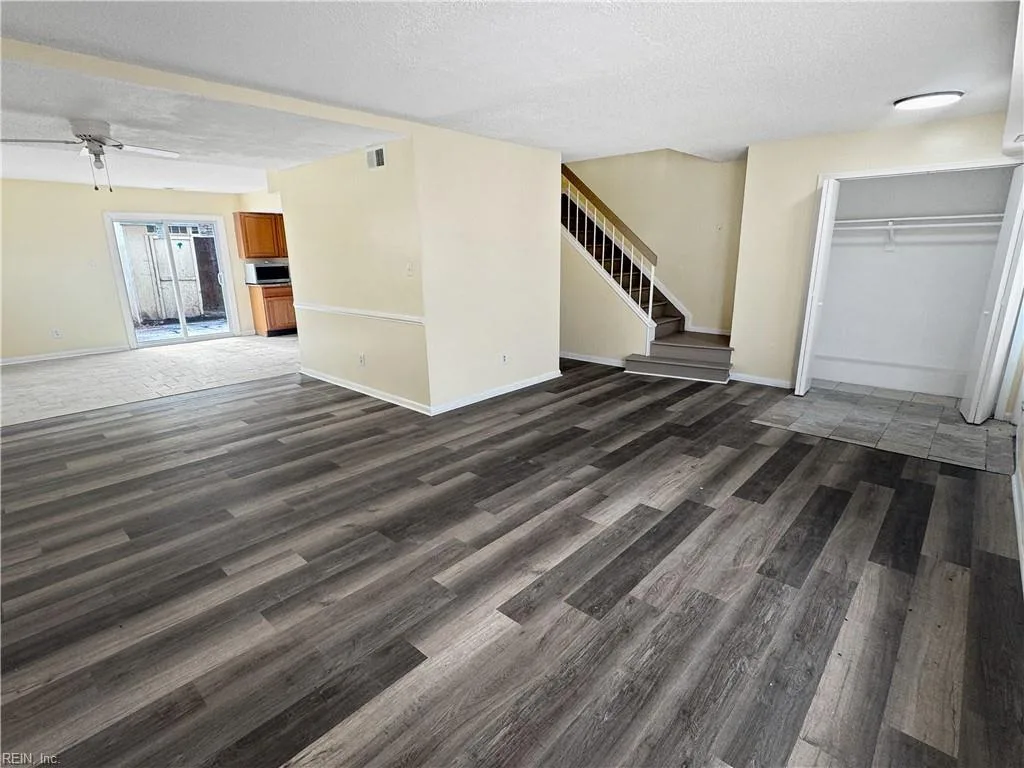 3769 Governors WAY, VIRGINIABEACH VA 23452
