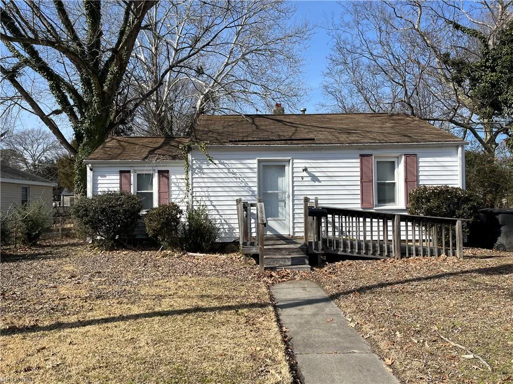 9 Pollux Cir W, Portsmouth — photo