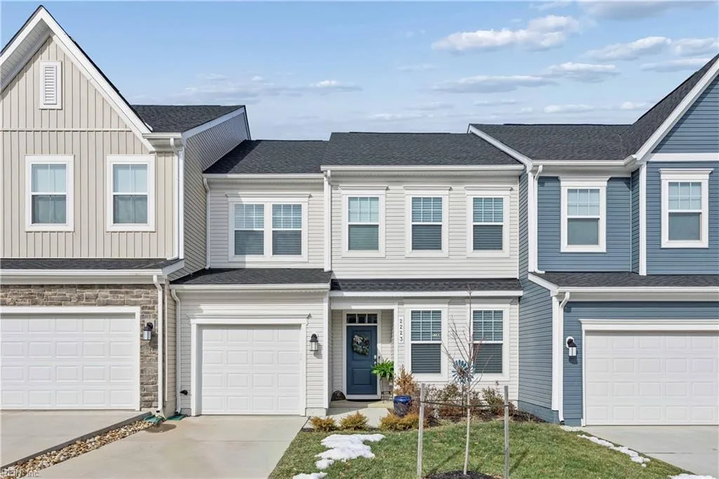 2223 Fallon Cir, Williamsburg — photo