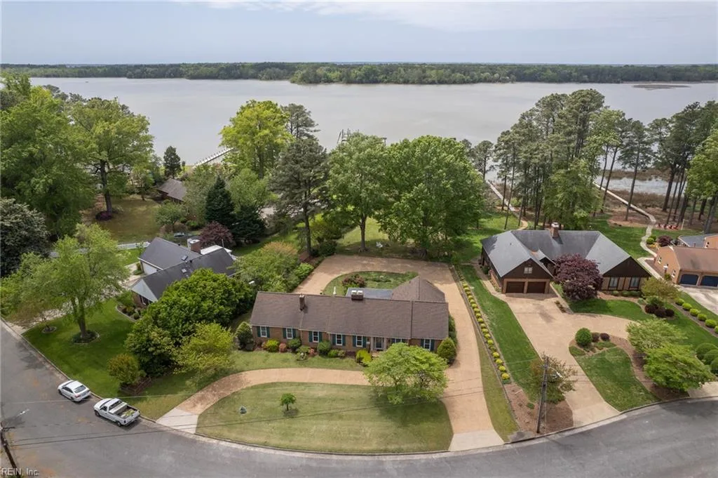 623 Haystack Landing Rd, Newport News — photo