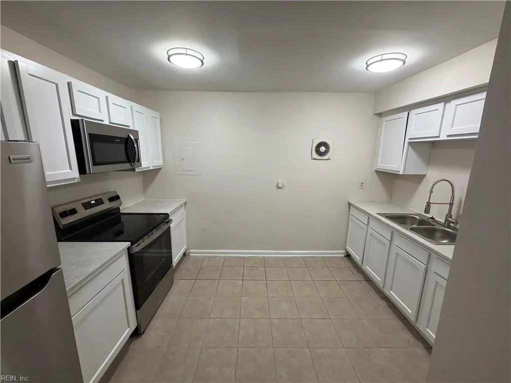 700 Kecoughtan Rd #C, Hampton — photo