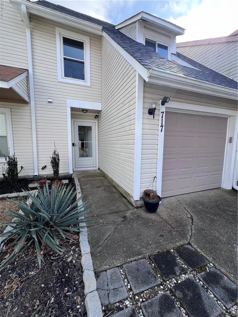 717 Hecate Dr, Virginia Beach — photo