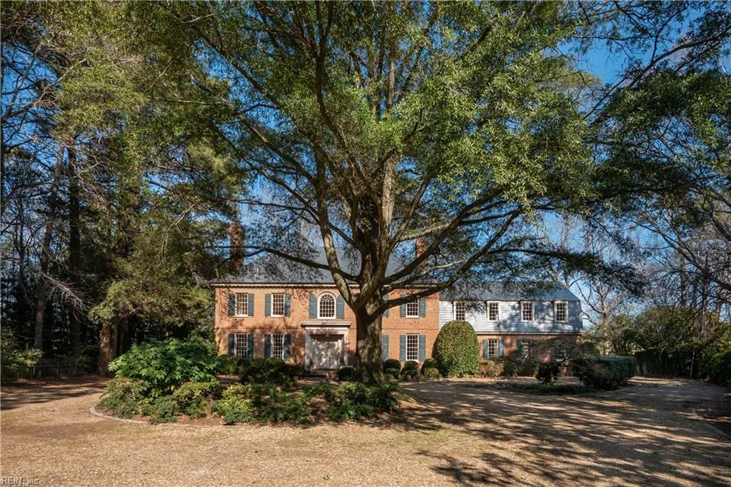 1536 E Bay Shore DR, VIRGINIABEACH VA 23451