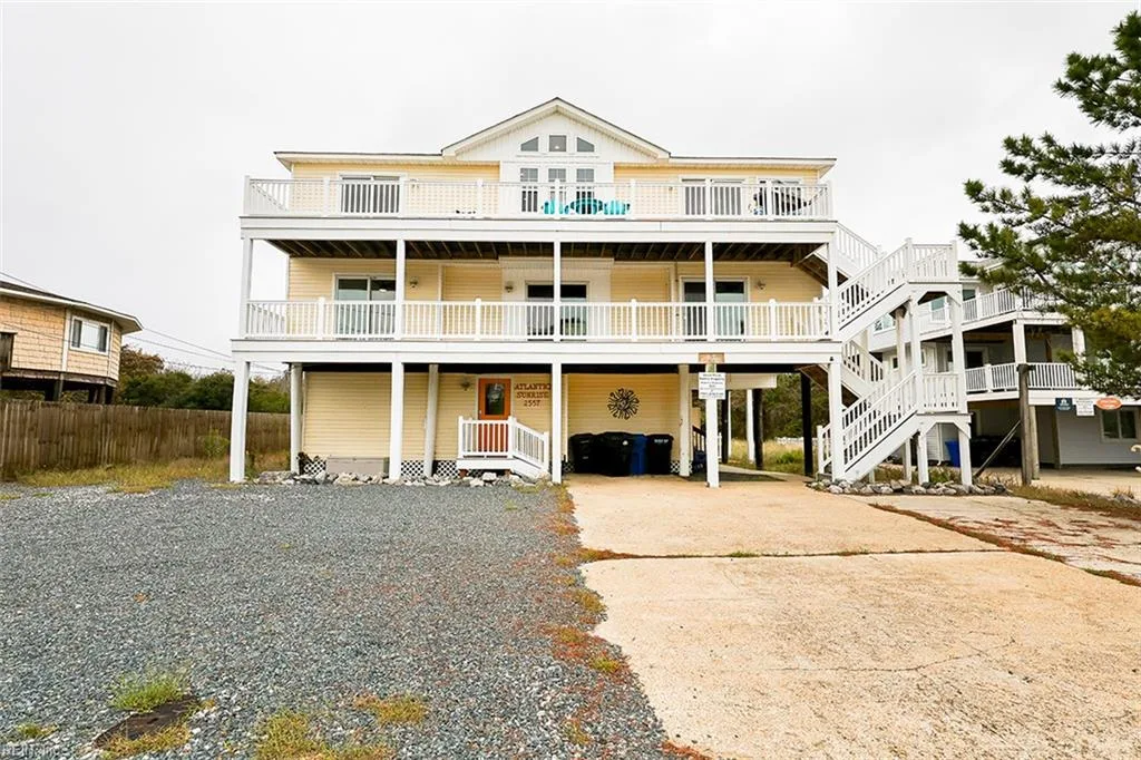 2557 Sandpiper Rd, Virginia Beach — photo