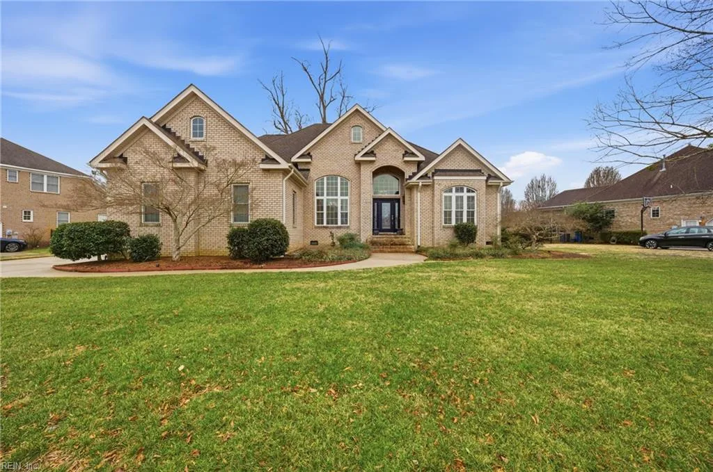 211 Ravenna Crse, Chesapeake — photo