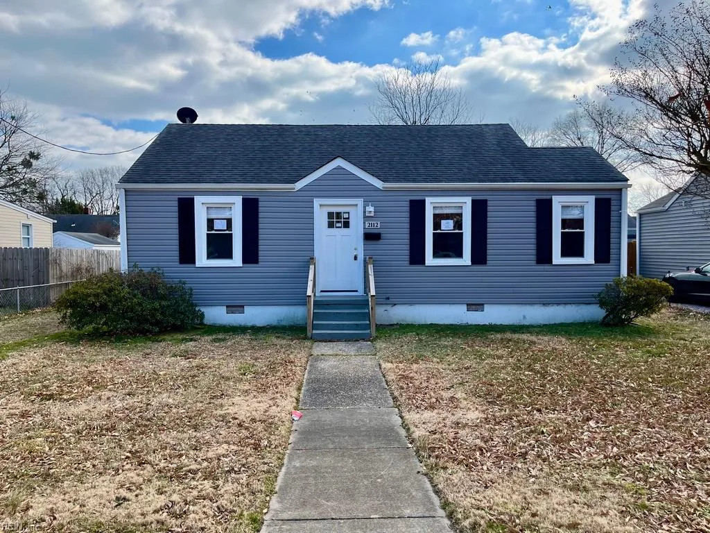 2112 E Pembroke AVE, HAMPTON VA 23664