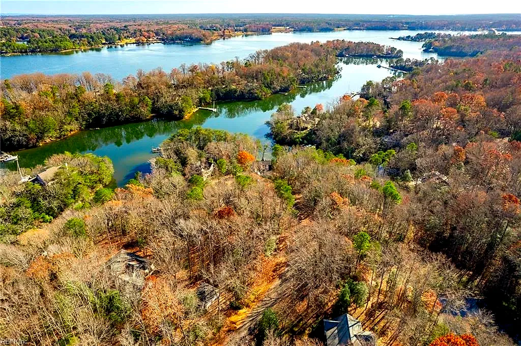 00 Oyster Cove Lndg, Hartfield — photo