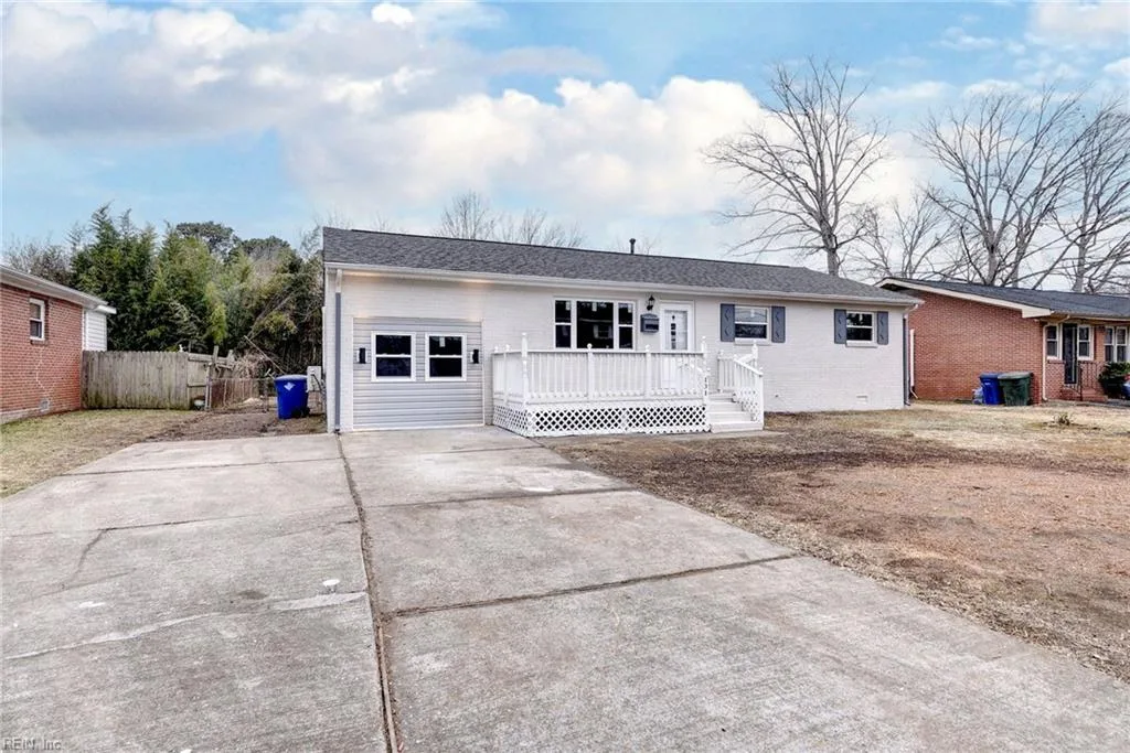 131 Ruston Dr, Newport News — photo