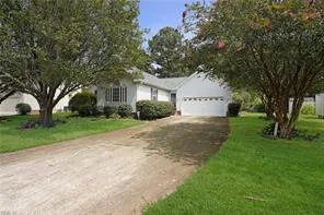 317 Manning Ln, Hampton — photo