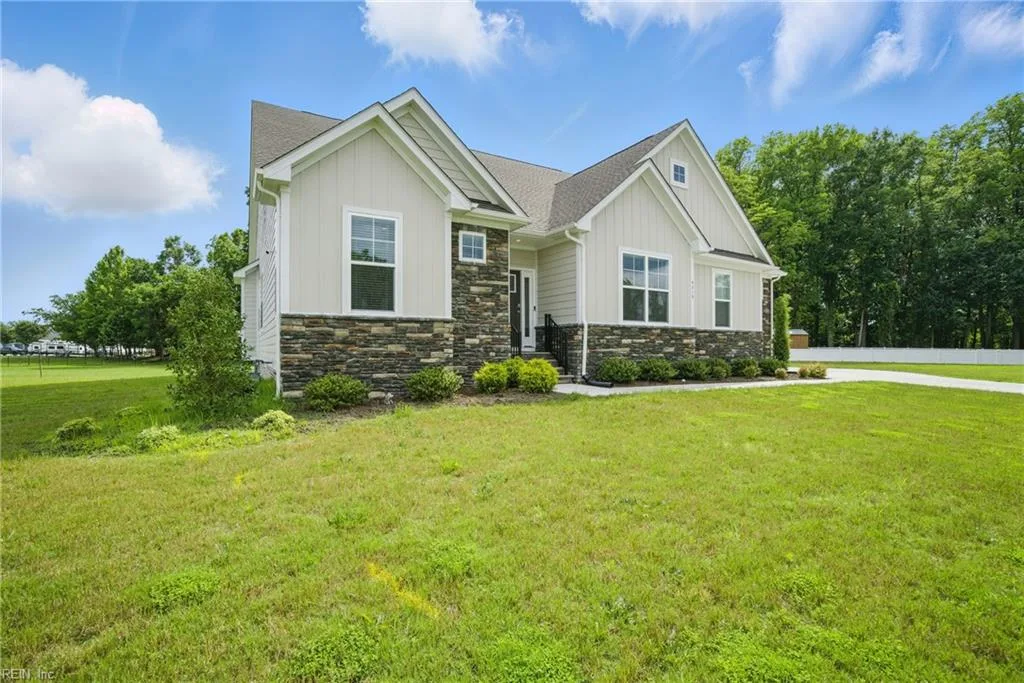 4315 Edgewater LN, SUFFOLK VA 23435