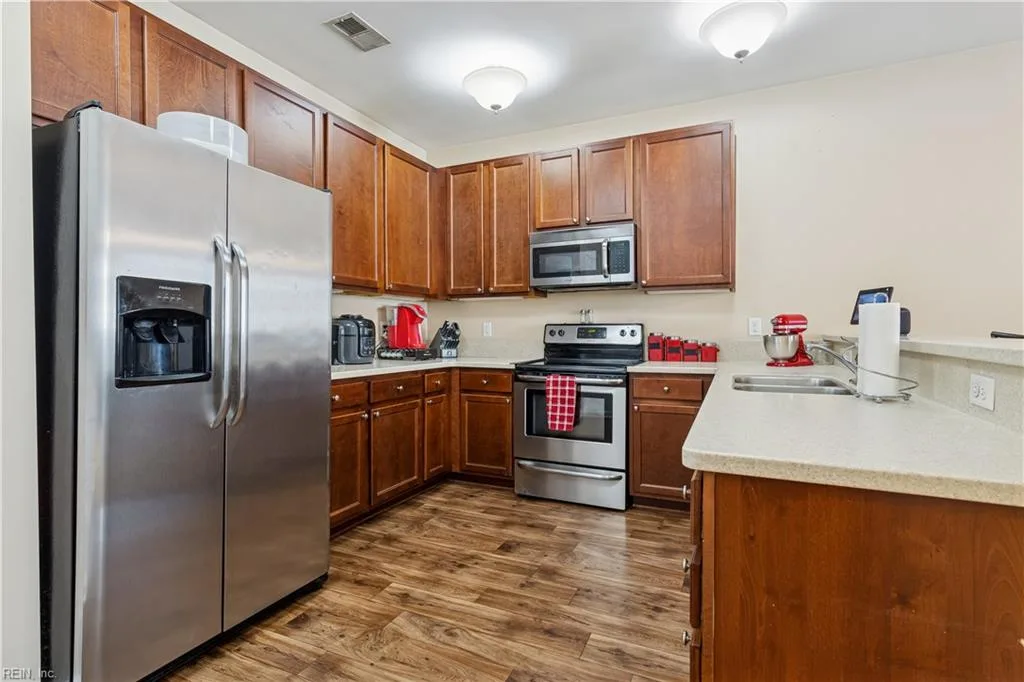 4316 Hillingdon BND #304, CHESAPEAKE VA 23321