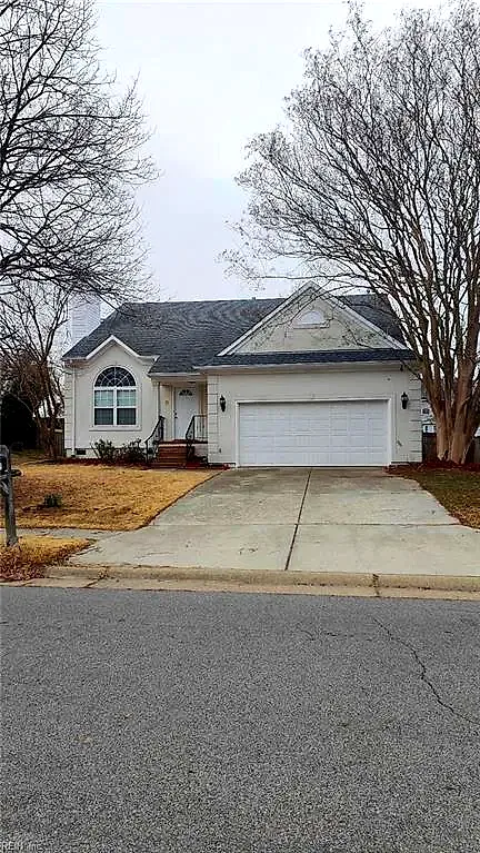 6801 Ivanhoe Ct, Suffolk — photo
