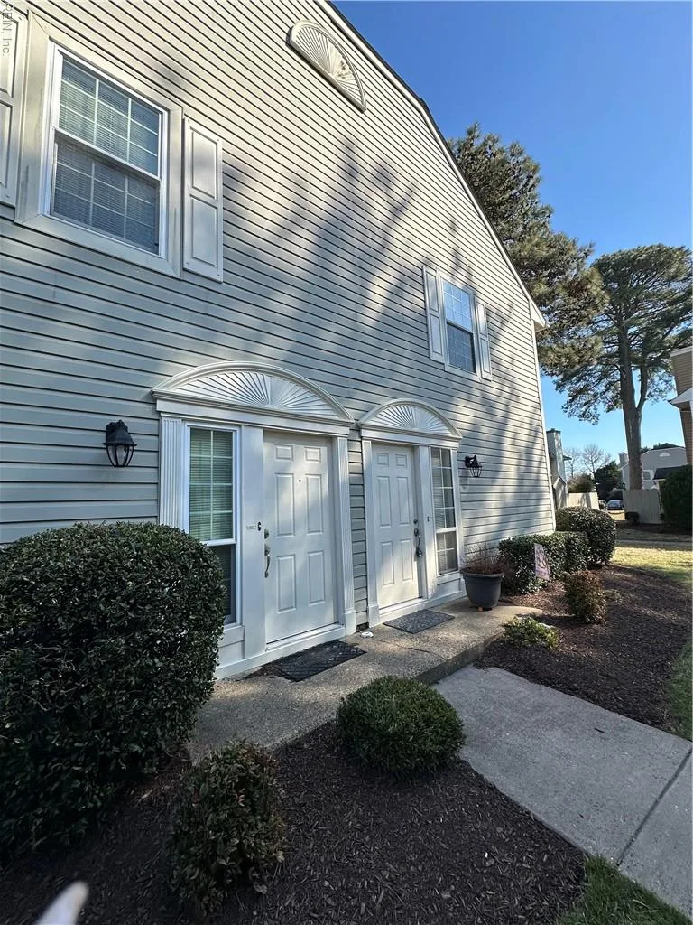 451 Chatterton Dr, Virginia Beach — photo