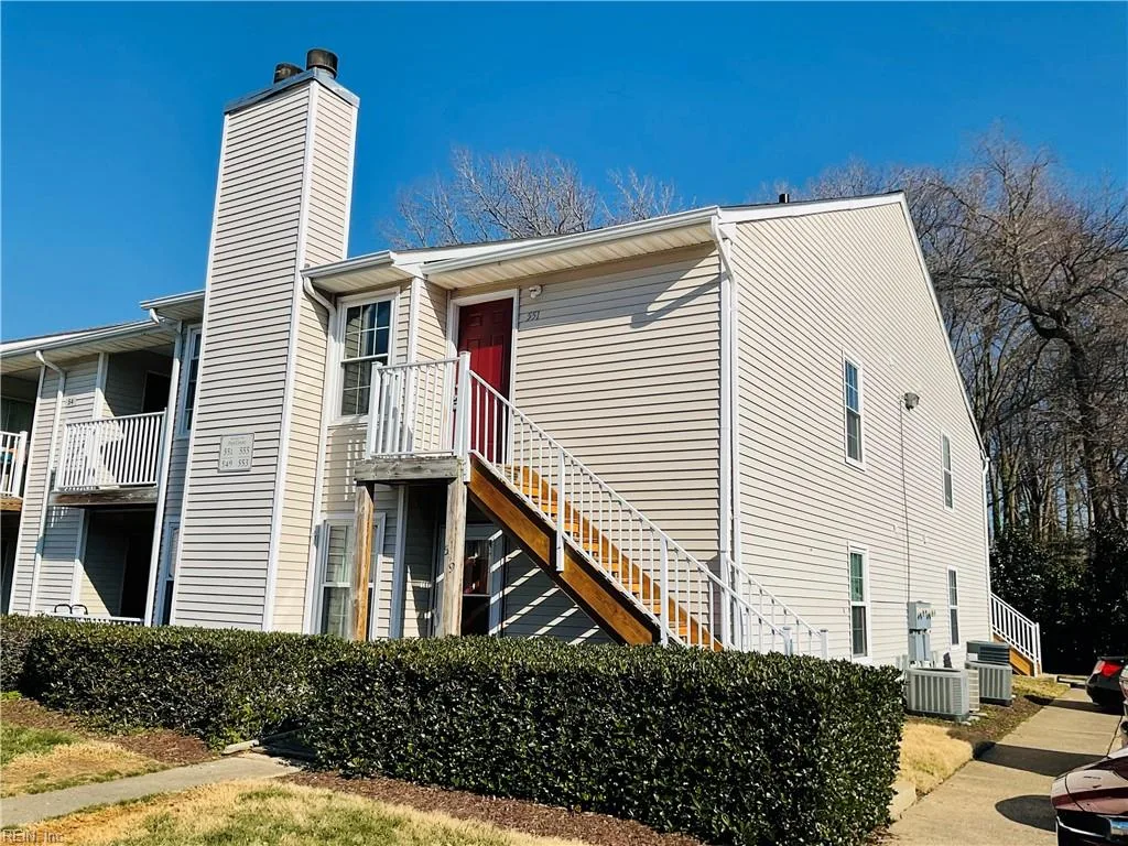 551 Pier CT #204, VIRGINIABEACH VA 23462