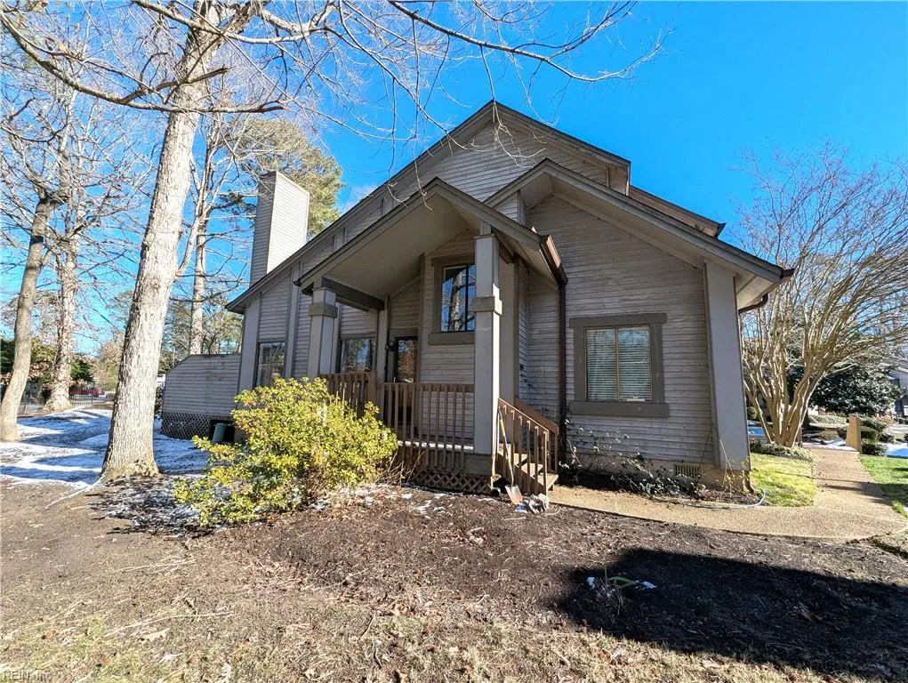 122 Inland View Dr, Newport News — photo
