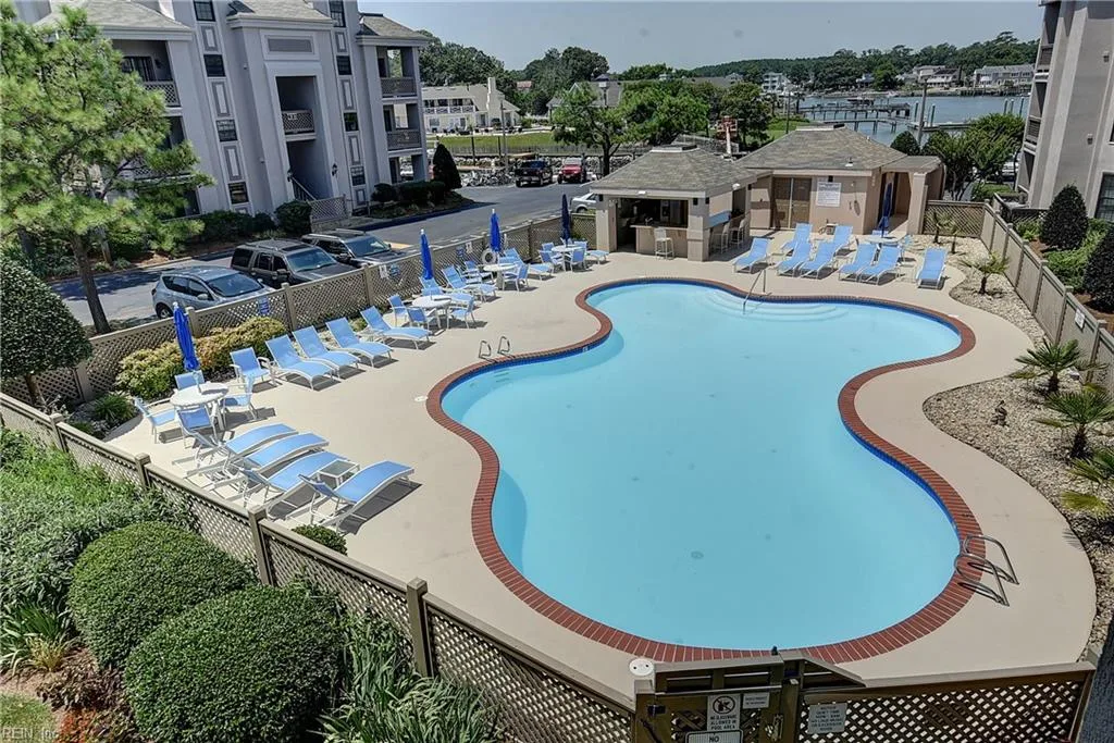 407 Harbour Pt Pl #306, Virginia Beach — photo