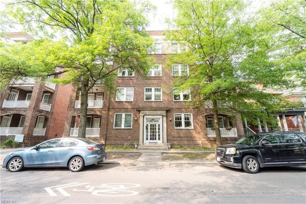 736 W Princess Anne Rd #301, Norfolk — photo