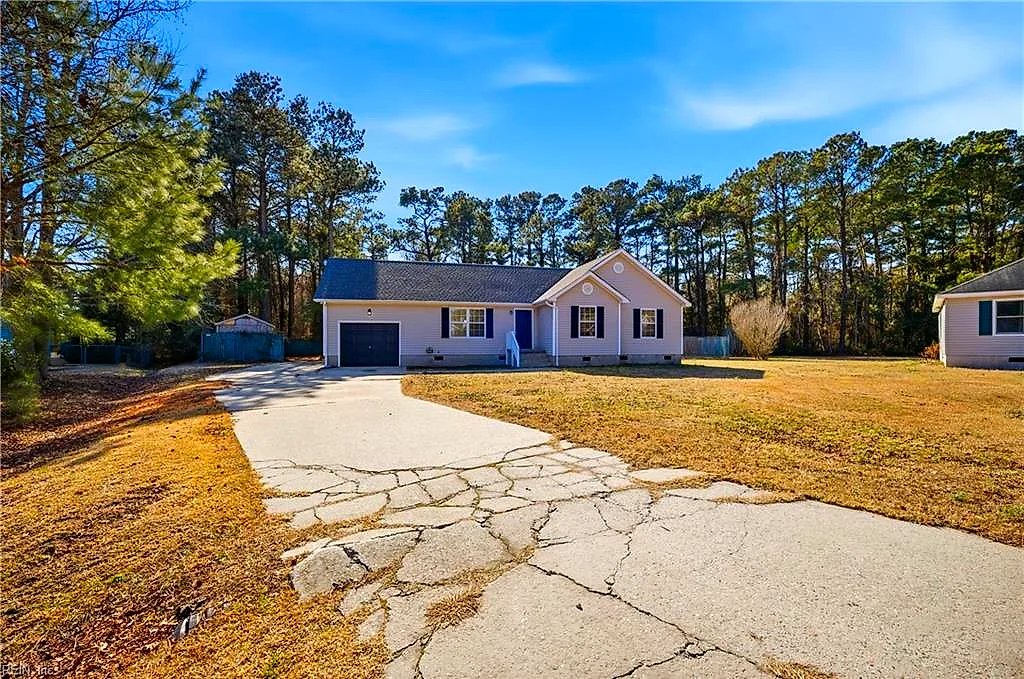 115 Sunny Ln, Grandy — photo