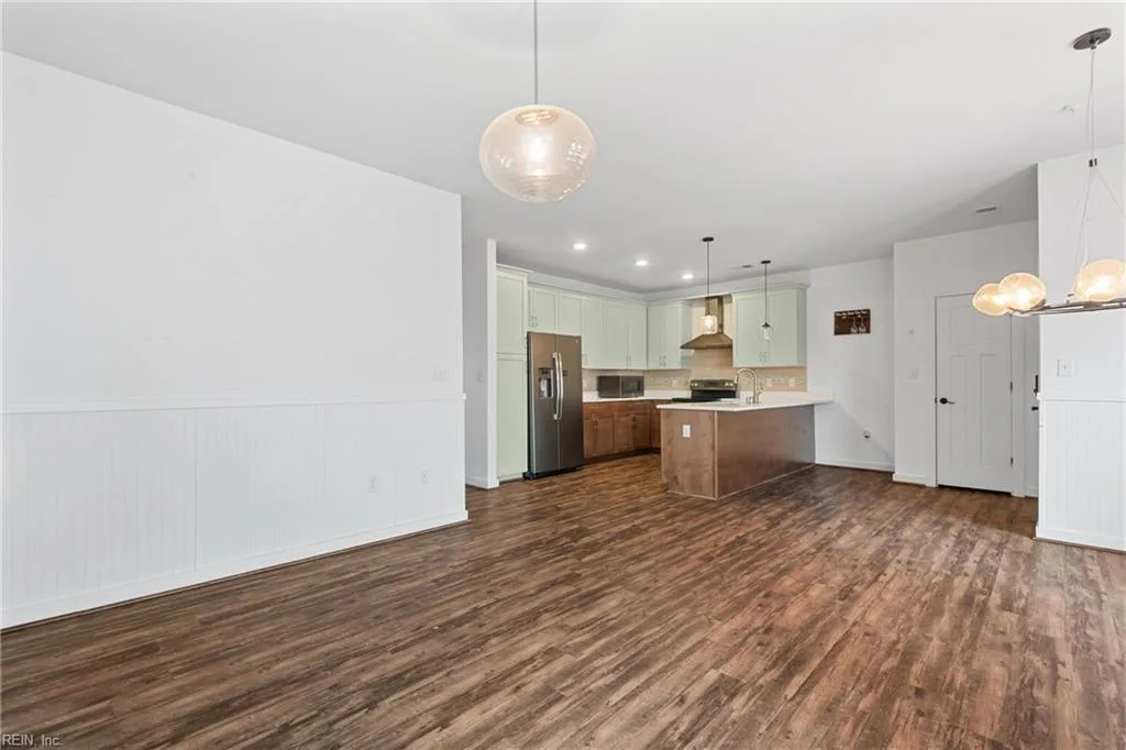 7922 Shore Dr #200, Norfolk — photo