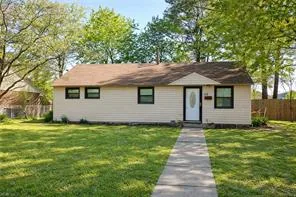 42 Jordan Dr, Hampton — photo