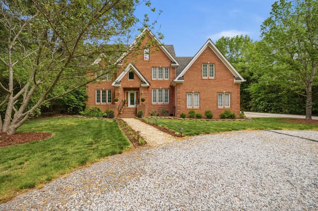 1149 Waters RD, CHESAPEAKE VA 23322