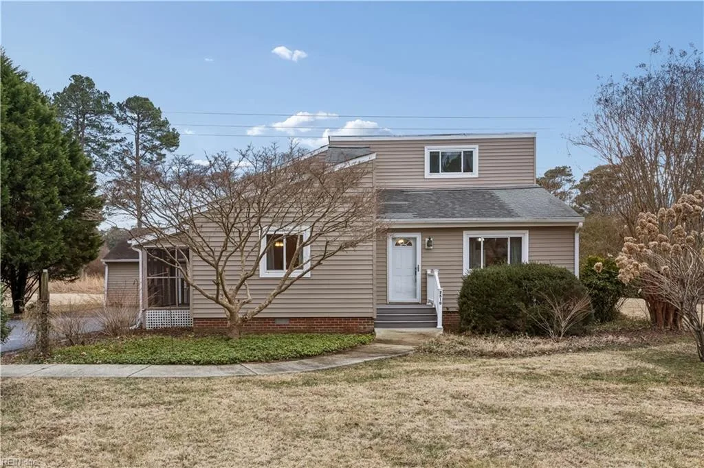 2510 Oak Ln, West Point — photo