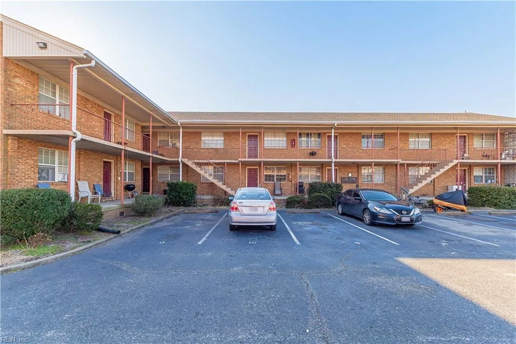 1211 W Ocean View AVE, NORFOLK VA 23505
