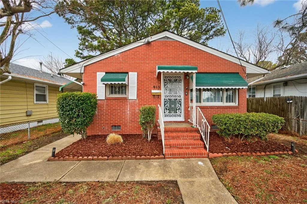 915 36th ST, NEWPORTNEWS VA 23607