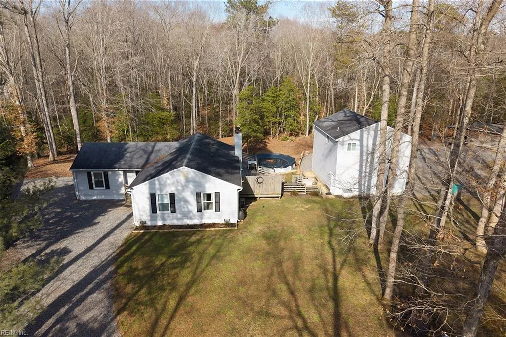 6851 Cedar Lake Dr, Gloucester — photo